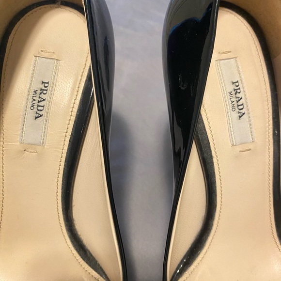 Prada heels size 38 - Picture 3 of 5